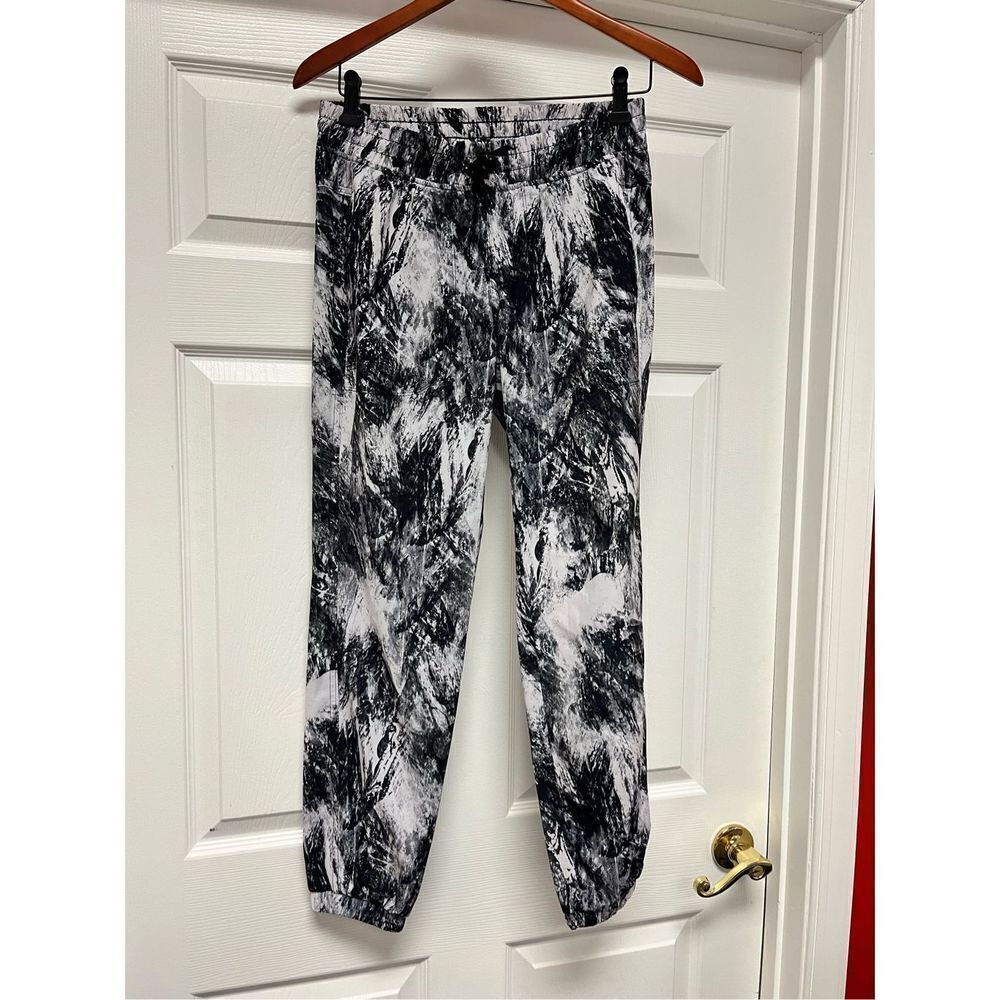 90 Degrees Black & White Print Elastic Waist Joggers sz S EUC Pockets!